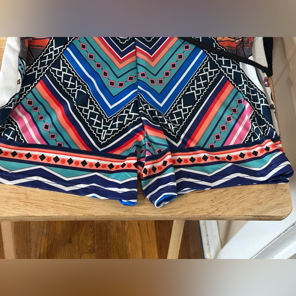 Black & Multicolor V-Neck Women's Romper 14 inch Waist - Picture 4 of 5